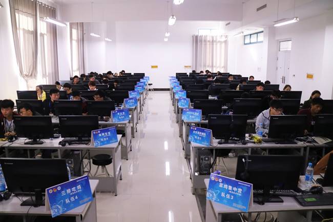 http://www.sqnu.edu.cn/__local/2/EA/65/6D6A25C997BC451E6FDE952310A_EFBE204F_19ABE7.jpg