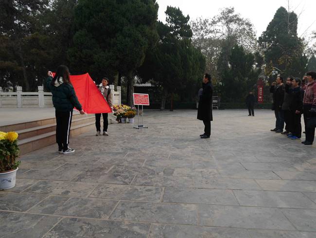 http://www.sqnc.edu.cn/__local/8/F4/78/1E9DB99E747167AAB546A510C98_5416B827_5CD6F.jpg